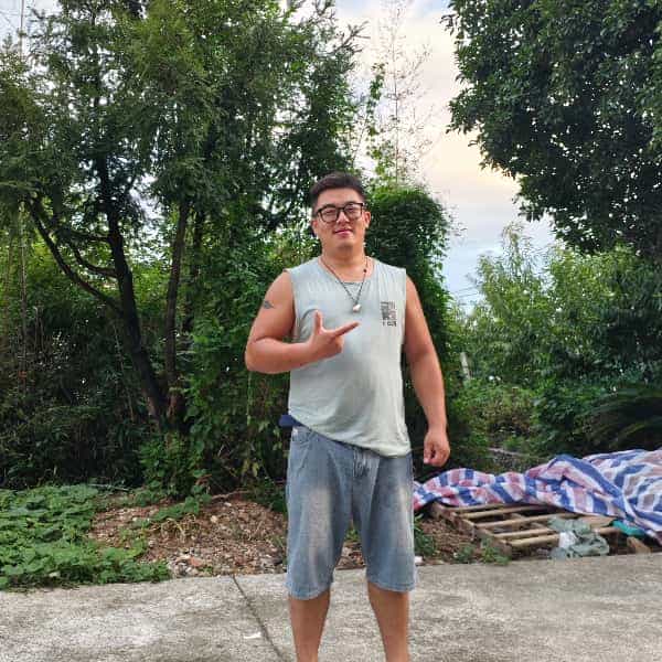 32岁岁浙江单身帅哥 - 贵阳吉缘网