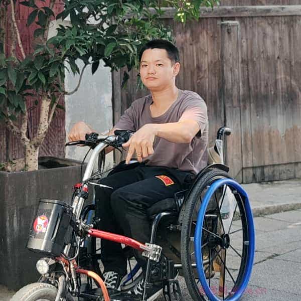 33岁岁湖北单身帅哥 - 贵阳吉缘网